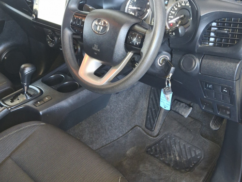 Toyota Hilux 2.4 GD6 Raider 4x4 A/T in Namibia