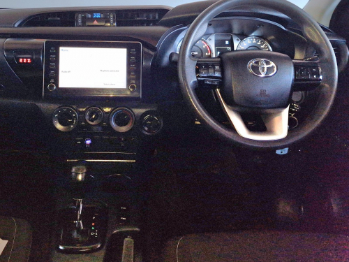 Toyota Hilux 2.4 GD6 Raider 4x4 A/T in Namibia