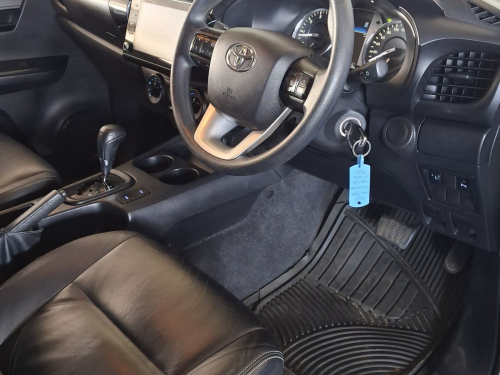 Toyota Hilux 2.4 GD6 RB Raider E/Cab 4x2 A/T in Namibia