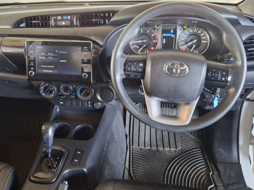 Toyota Hilux 2.4 GD6 RB Raider E/Cab 4x2 A/T in Namibia