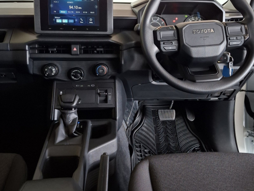 Toyota Hilux 2.8 GD6 SRX D/C 4x4 A/T in Namibia