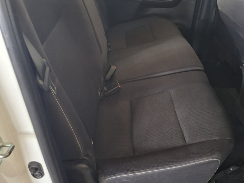 Toyota Hilux 2.4 GD6 Raider 4x4 A/T in Namibia