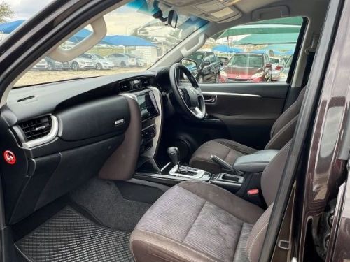 Toyota Fortuner 2.4 GD 6 4x 2 in Namibia