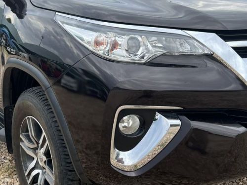Toyota Fortuner 2.4 GD 6 4x 2 in Namibia