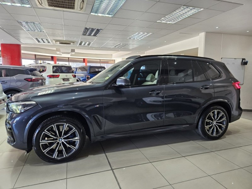 BMW X5 XDrive 30D M-Sport (G05) in Namibia