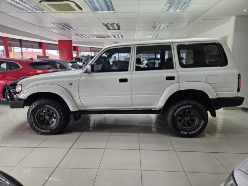 Toyota Landcruiser 4.5 Gx in Namibia