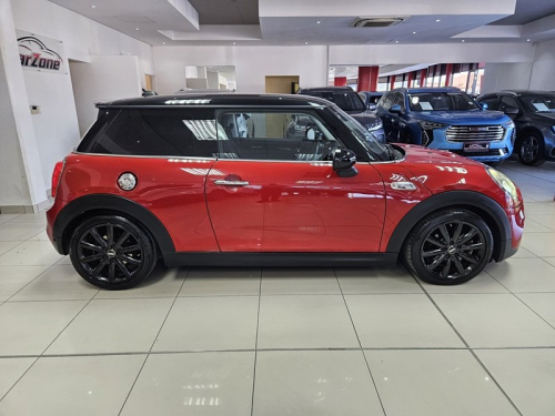 Mini Mini Cooper S in Namibia