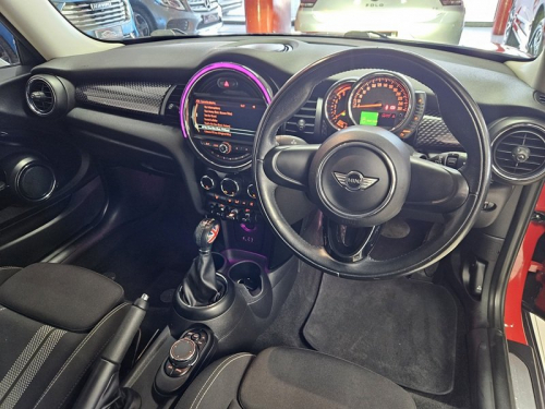 Mini Mini Cooper S in Namibia