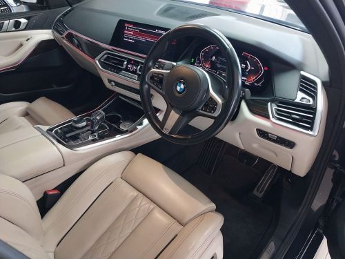 BMW X5 XDrive 30D M-Sport (G05) in Namibia