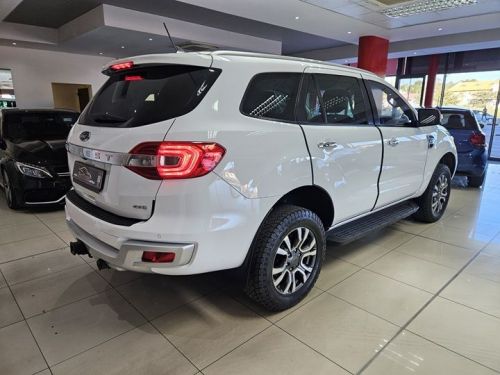 Ford Everest 2.0D Bi-Turbo XLT 4x4 A/T in Namibia