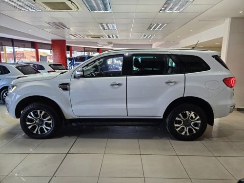 Ford Everest 2.0D Bi-Turbo XLT 4x4 A/T in Namibia