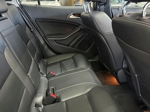 Mercedes-Benz Gla-class Gla 220 Cdi A/t 4matic in Namibia