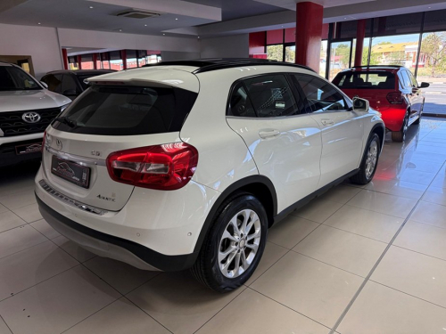 Mercedes-Benz Gla-class Gla 220 Cdi A/t 4matic in Namibia