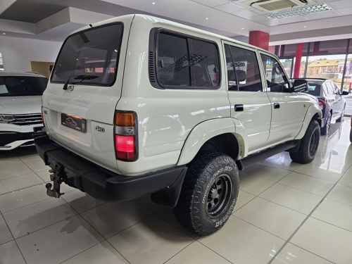 Toyota Landcruiser 4.2 Gx in Namibia