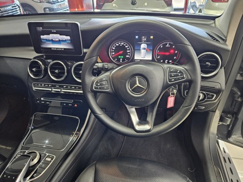 Mercedes-Benz Glc 220d in Namibia