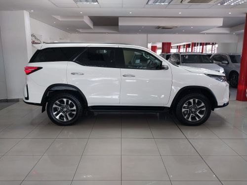 Toyota Fortuner 2.4 GD-6 4x4 A/T in Namibia
