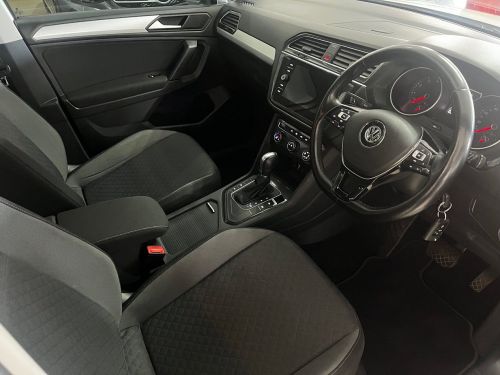 Volkswagen Tiguan Allspace 1.4 Tsi T/line Dsg in Namibia