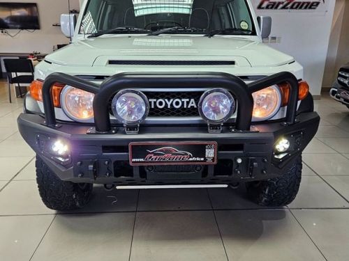 Toyota Landcruiser Fj 4.0 V6 Cruiser in Namibia