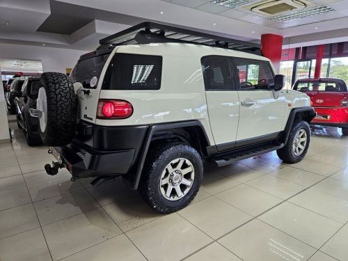 Toyota Landcruiser Fj 4.0 V6 Cruiser in Namibia
