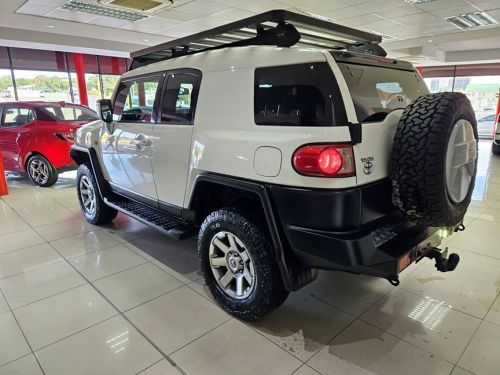 Toyota Landcruiser Fj 4.0 V6 Cruiser in Namibia