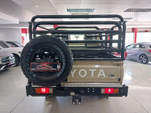 Toyota Landcruiser 79 4.0P P/U D/C in Namibia