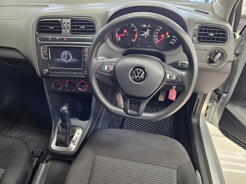 Volkswagen Polo Vivo 1.6 Comfortline Tip in Namibia