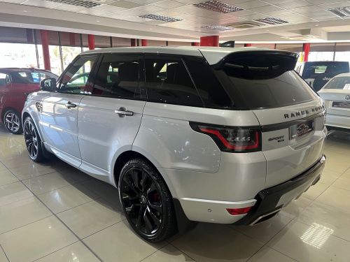Land Rover Range Rover Sport 3.0 Hst in Namibia