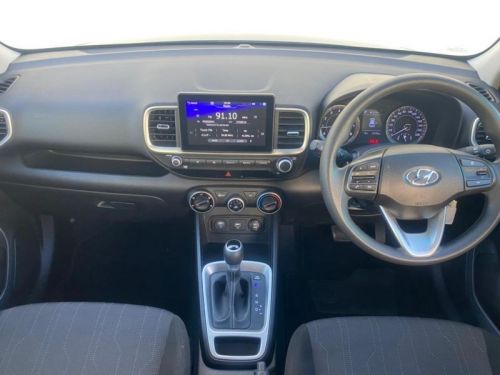 Hyundai Venue 1.0 TGDI Motion DCT in Namibia