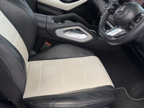 Mercedes-Benz GLE 450d 4Matic in Namibia
