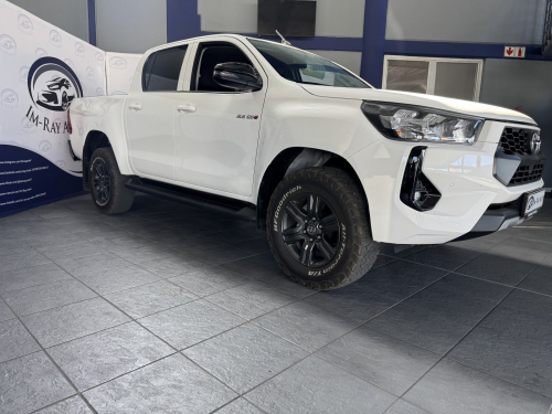 Pre-owned Toyota Hilux 2.4 GD-6 Raider 4X4 A/T P/U D/C for sale in 