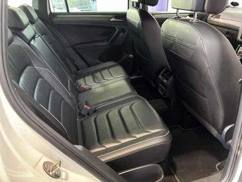 Volkswagen Tiguan 1.4 Tsi R-Line Dsg (110kw) in Namibia