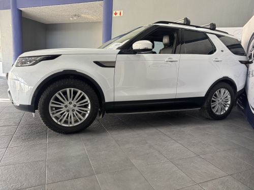 Land Rover Discovery 3.0 Td6 Se in Namibia