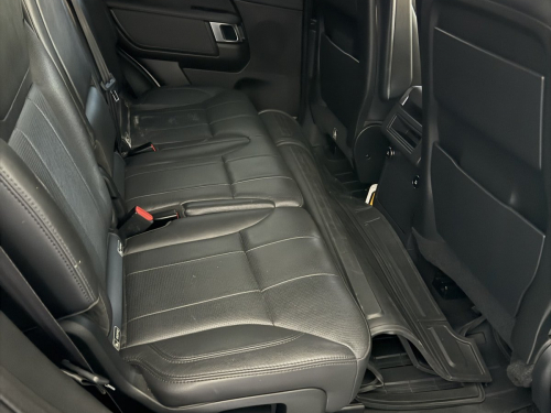 Land Rover Discovery 3.0 Td6 Se in Namibia