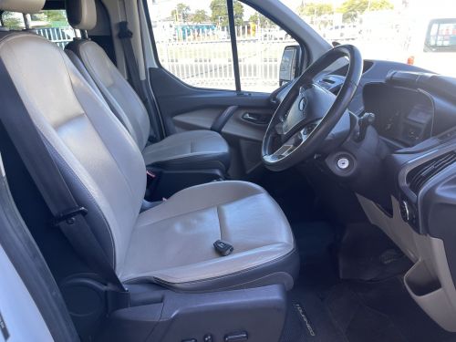 Ford Tourneo Custom Ltd 2.2tdci Swb (114kw) in Namibia