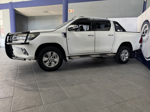 Toyota Hilux 4.0 V6 Raider 4X4 A/T P/U D/C in Namibia