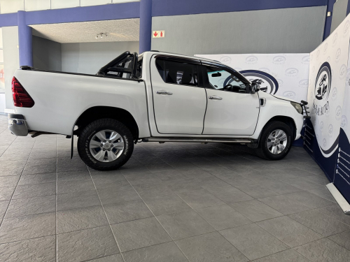 Toyota Hilux 4.0 V6 Raider 4X4 A/T P/U D/C in Namibia