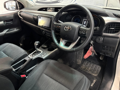 Toyota Hilux 2.8 Gd-6 Raider 4x4 A/T P/U in Namibia