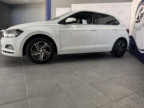 Volkswagen Polo 1.0 Tsi Comfortline in Namibia