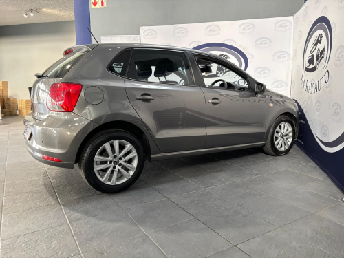 Volkswagen Polo Vivo 1.4 Comfortline (5dr) in Namibia