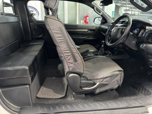 Toyota Hilux 2.8 GD-6 Rb Legend 4X4 A/T P/U E/Cab in Namibia