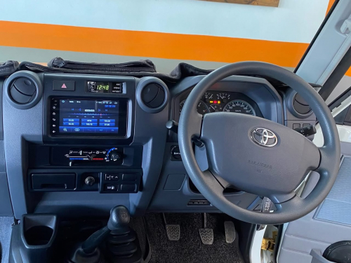 Toyota Land Cruiser 79 4.5D V8 in Namibia