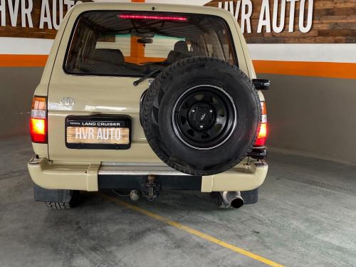 Toyota Land Cruiser VX 80 Series 4.5 EFI in Namibia