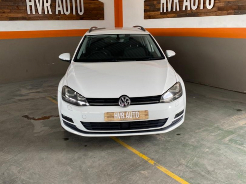 Volkswagen Golf 7 Variant TSI Bluemotion in Namibia