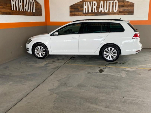Volkswagen Golf 7 Variant TSI Bluemotion in Namibia