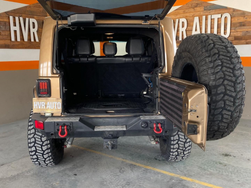 Jeep Wrangler Unlimited Sahara V6 in Namibia