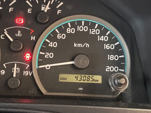 Toyota Land Cruiser LX V8 in Namibia