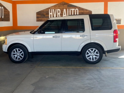 Land Rover Discovery 3 in Namibia