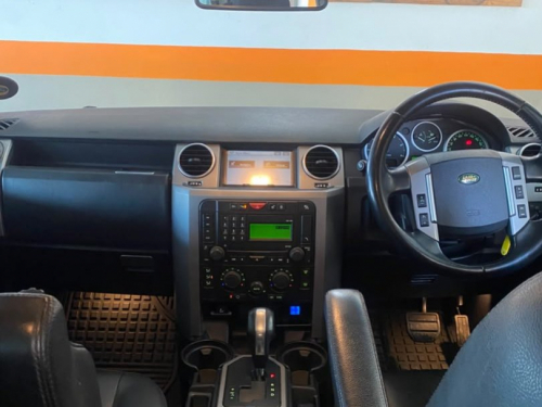 Land Rover Discovery 3 in Namibia