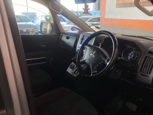 Mitsubishi Delica 2.2L 4x4 in Namibia
