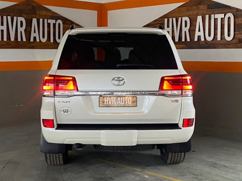 Toyota land cruiser 200 V8 VX-R in Namibia